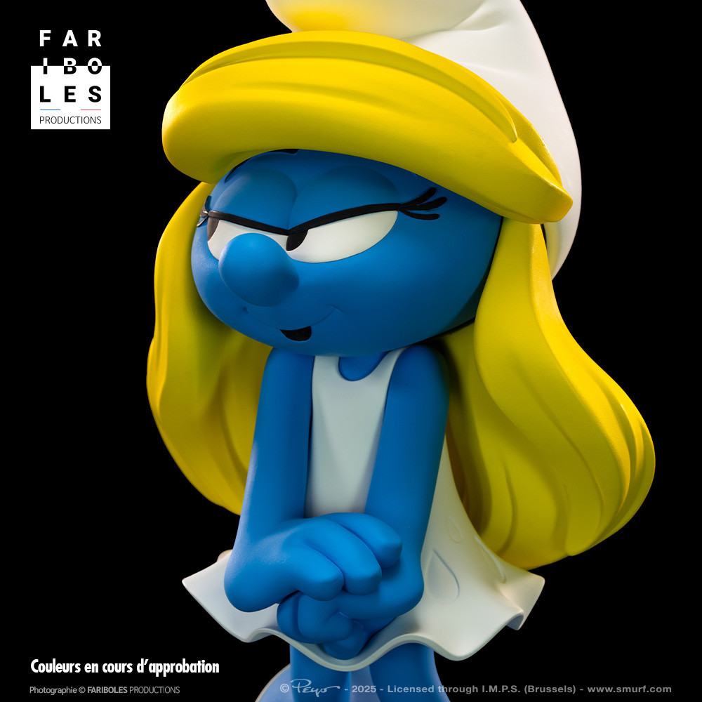 The Smurfette + Acrylic display