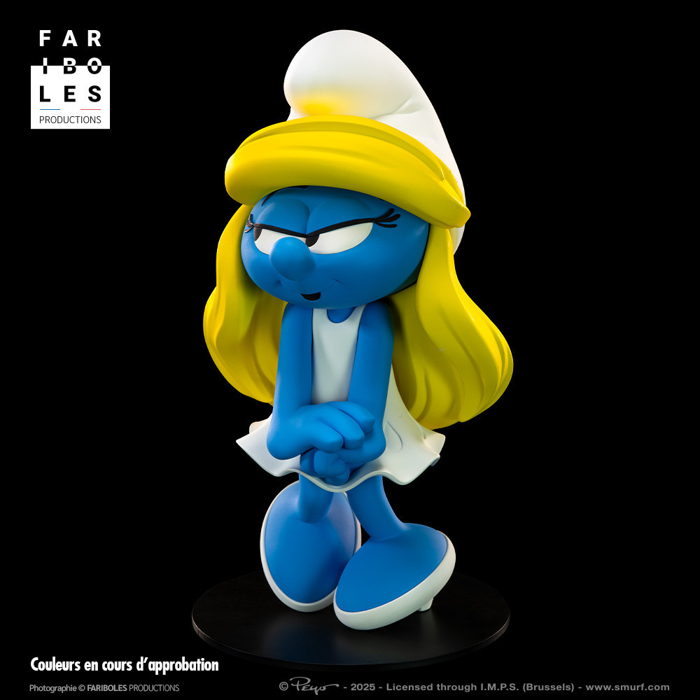 The Smurfette + Acrylic display