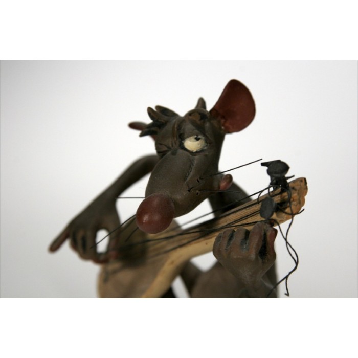 Le rat avec sa guitare