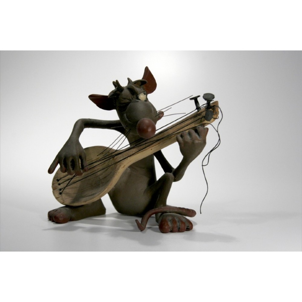 Le rat avec sa guitare